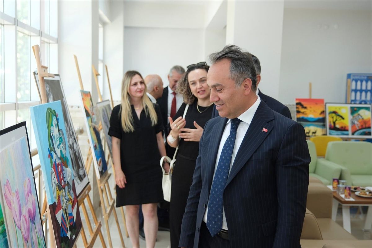 TOGÜ Rektörü Yılmaz, BİLSEM'de tamamlanan peyzaj çalışmalarını yerinde inceledi