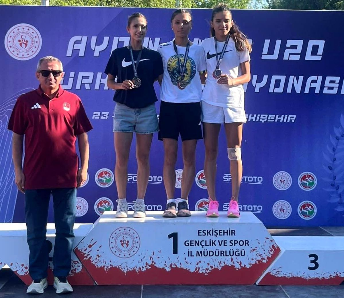 U20 Türkiye Şampiyonu Elif Akçiçek, Balkan Şampiyonası biletini aldı