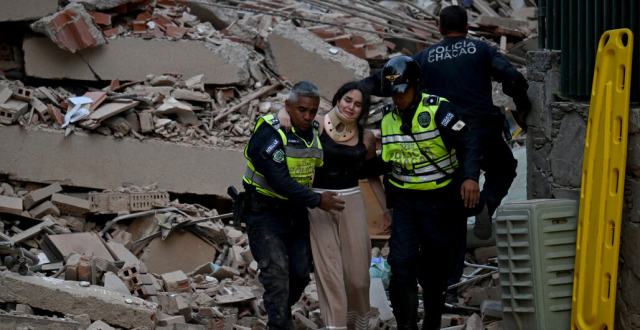 venezueladaki cifte depremde c 19987620 2096 1 m