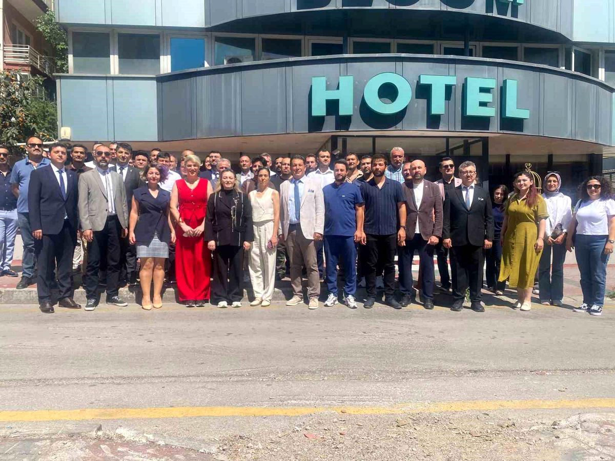Veteriner Hekim-Sen Genel Başkanı Mutluer: ''İnsan ve hayvan sağlığını korumak istiyorsanız yeterli sayıda veteriner hekime sahip olmalısınız''