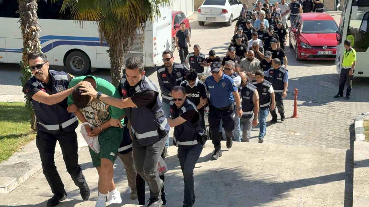 Yasa dışı bahisten 20 kişi adliyeye sevk edildi