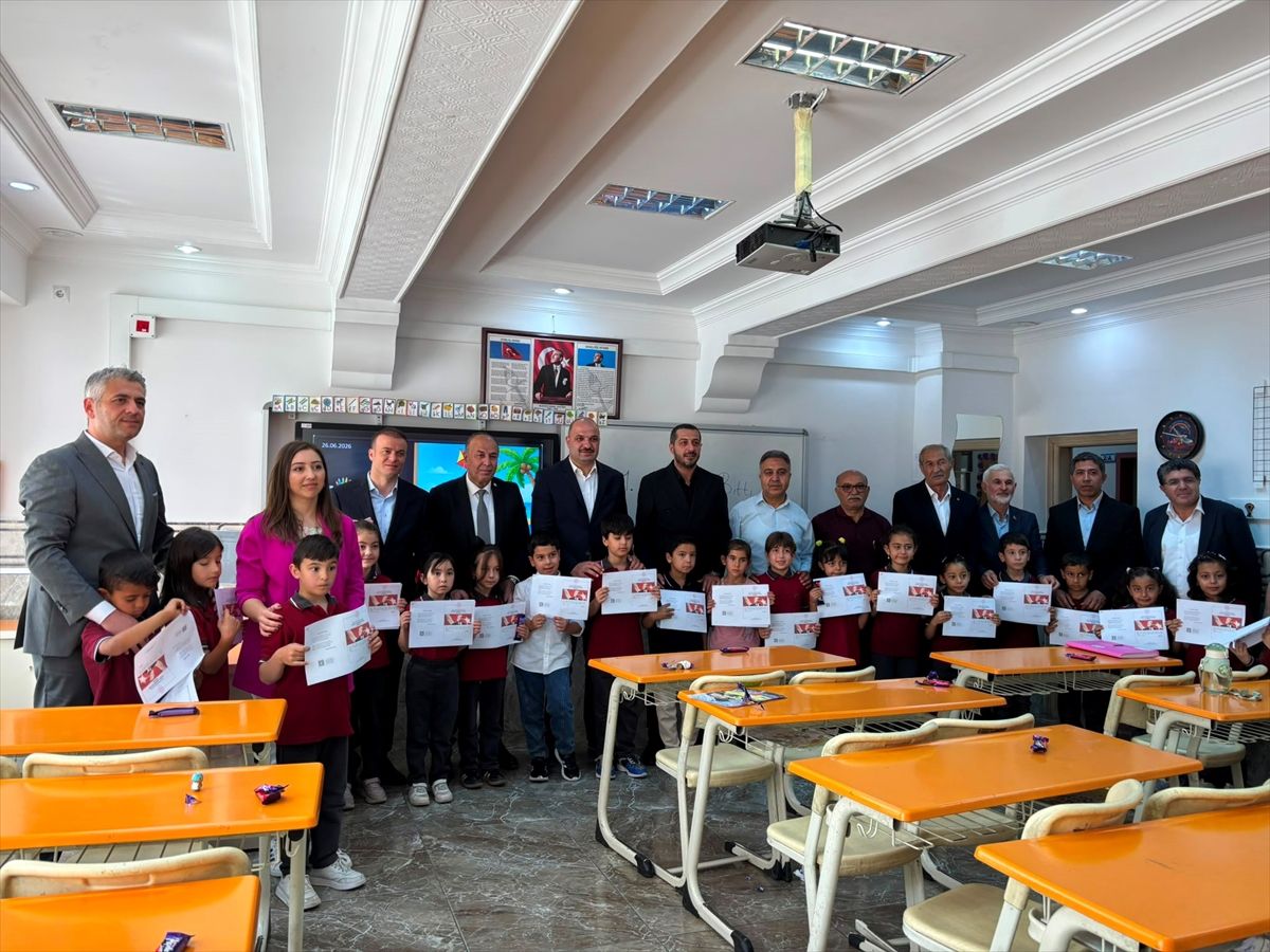 Alaca'da 4 bin 503 öğrenci karne alarak tatile girdi