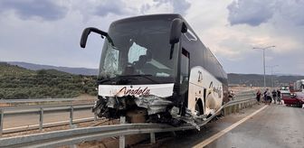 Aydın'da otomobille yolcu otobüsünün çarpıştığı kazada 9 kişi yaralandı