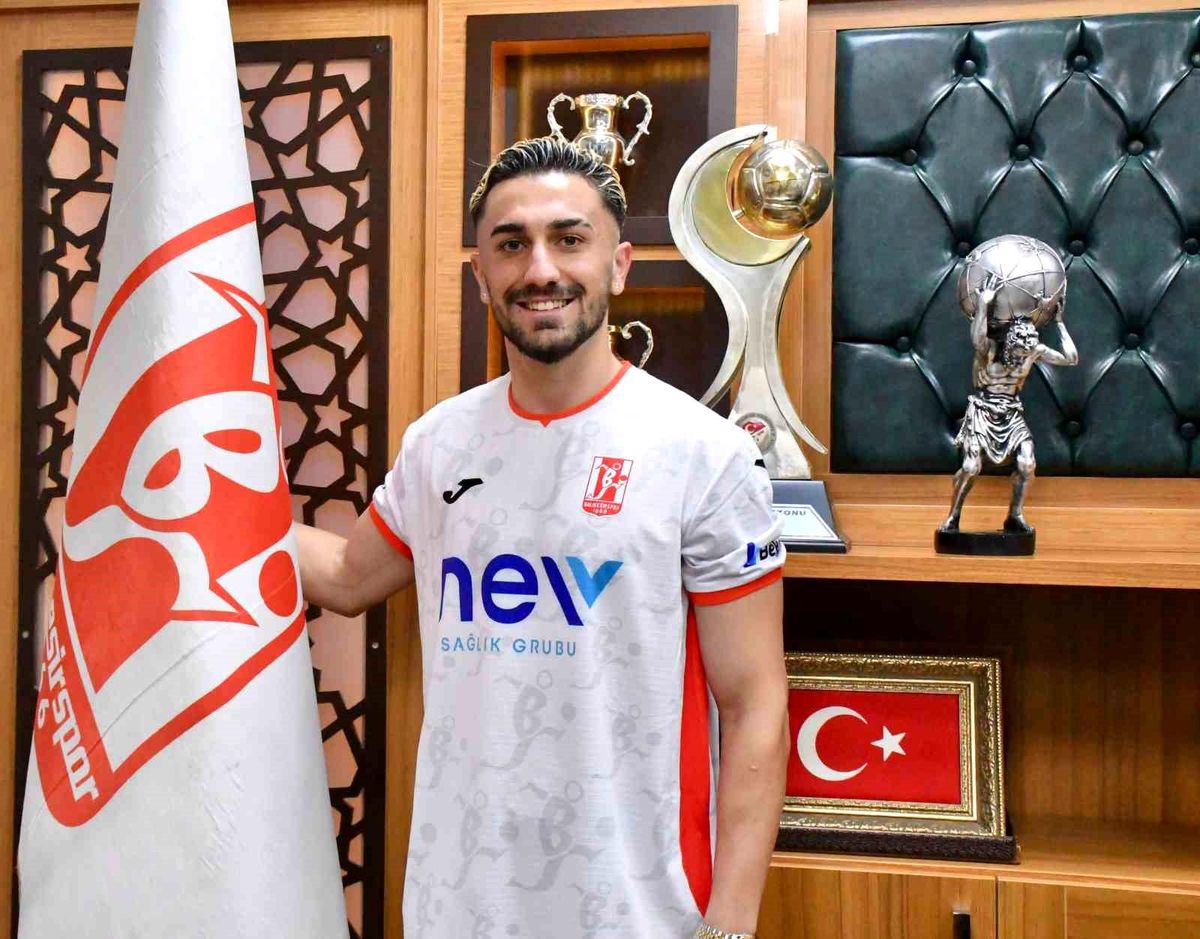 Balıkesirspor'un yeni transferi Ferit Özler