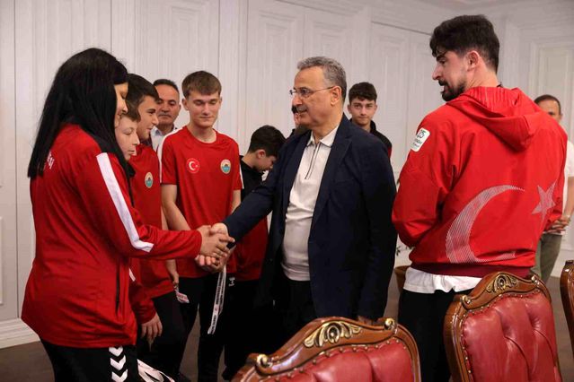 Başkan Kurnaz: “Avrupa üçüncüsü olan sporcumuz bizleri gururlandırdı”