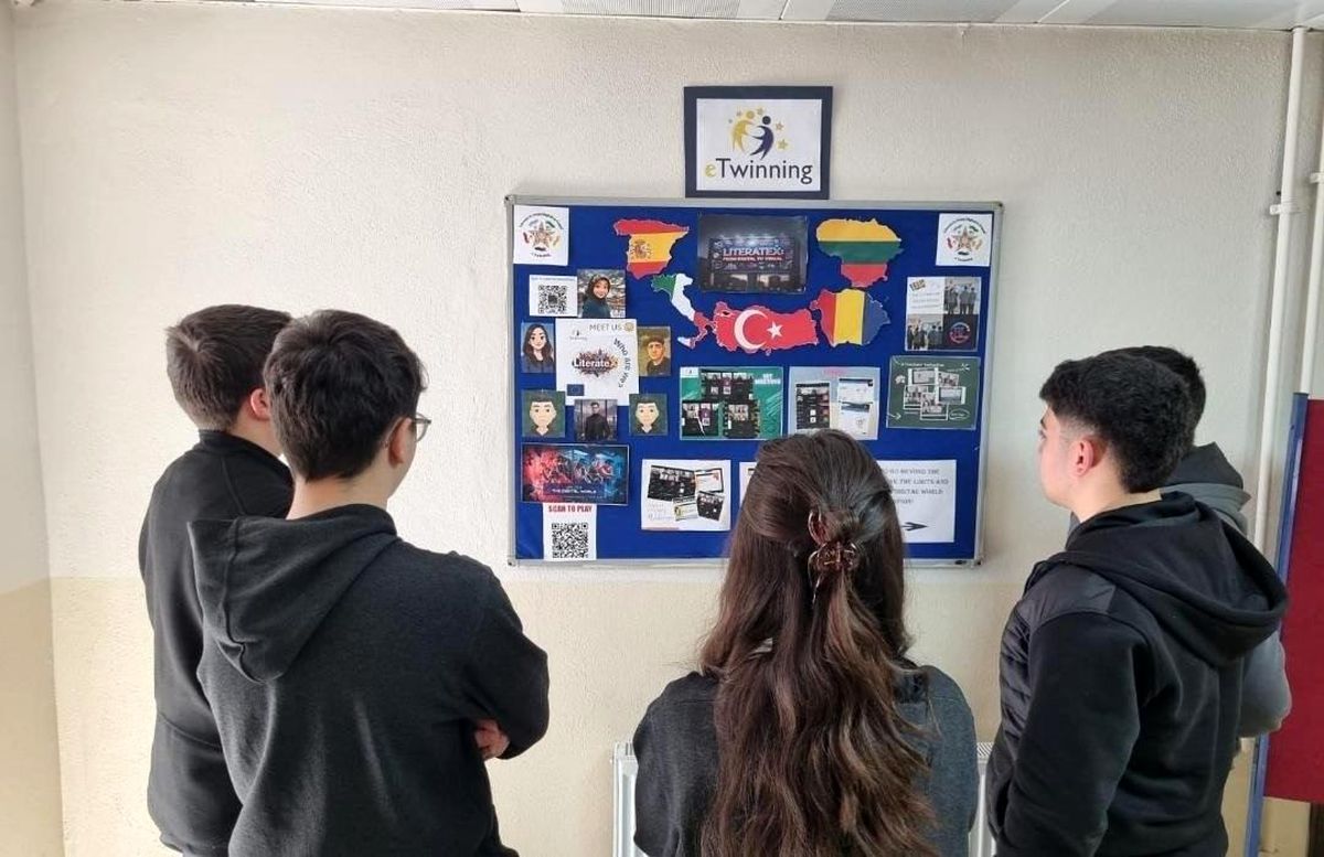 Bayburt Lisesi öğrencileri H2Our World projesi kapsamında düzenlenen etkinlikte