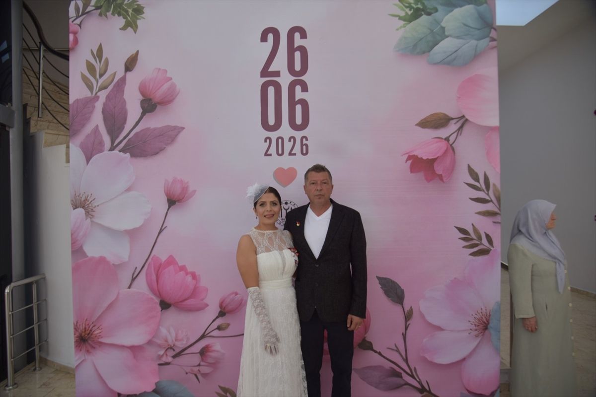 Bilecik'te nikah dairesinde '26.06.2026' yoğunluğu yaşandı
