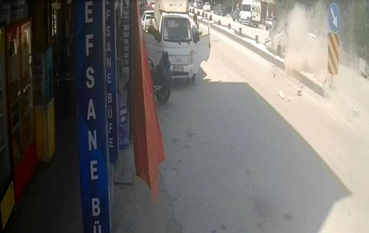 Bilecik'teki feci kaza güvenlik kamerasınca kaydedildi