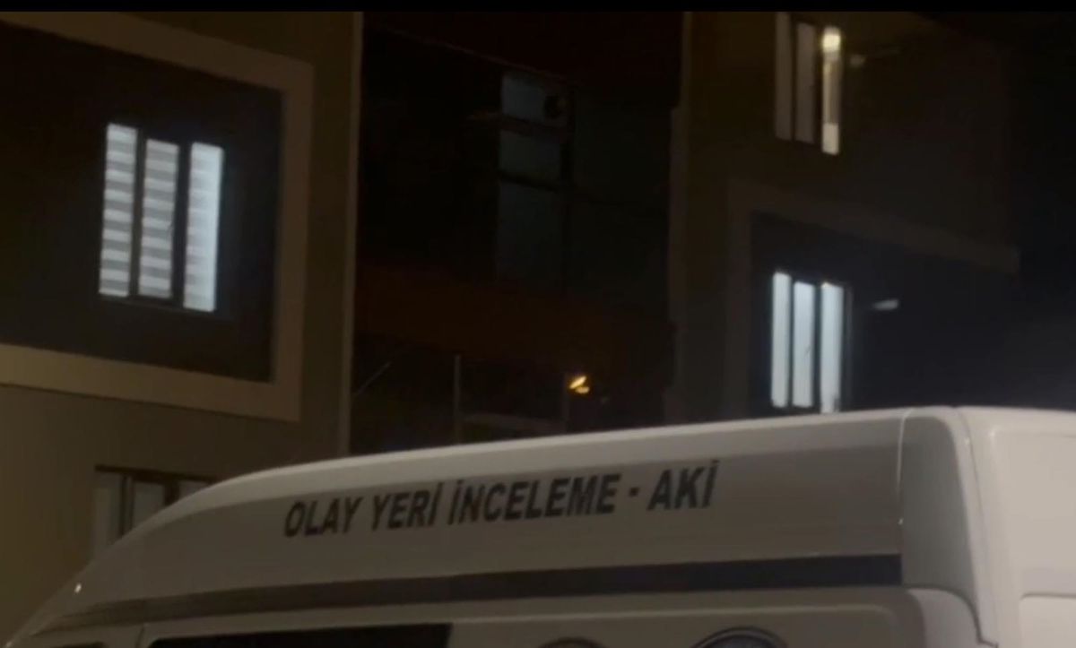 Boşandığı eşi ile yanındakini pompalı tüfekle öldürdü