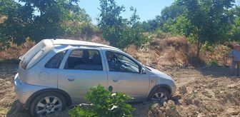 Bursa'da meyve bahçesine giren otomobildeki 4 kişi hafif yaralandı