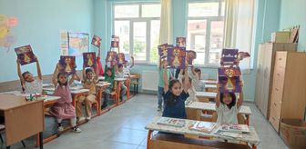 Çelikhan'da öğrencilerin karne heyecanı