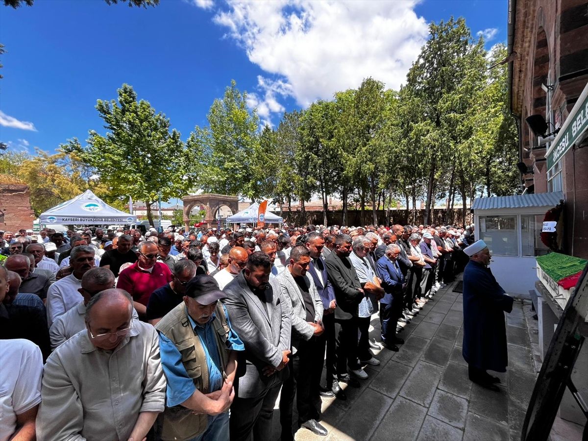 Nurten Çakmakoğlu cenaze töreni