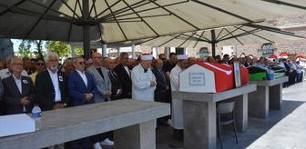 Eski milletvekili Orhan Sür'ün cenazesi Balıkesir'de toprağa verildi
