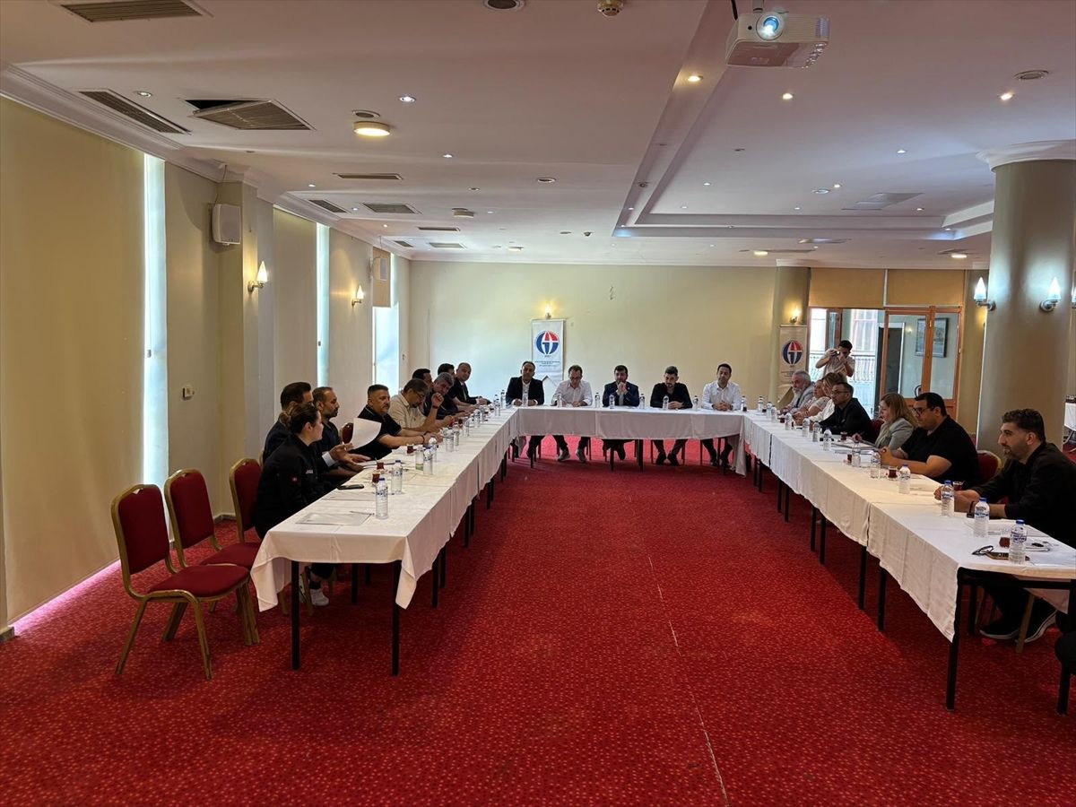 Gaziantep Üniversitesinde 'Akademi-Sektör İşbirliği' toplantısı düzenlendi