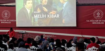 Gezen Sinema Tırı Hafik'te Vatandaşlarla Buluştu