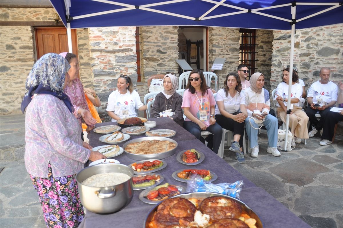 Gıda teknolojisi ve yiyecek-içecek hizmetleri öğretmenleri Birgi'de buluştu