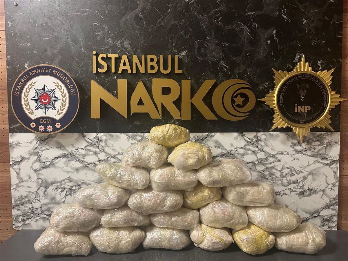 İstanbul'da otomobilde 21 kilo 600 gram eroin ele geçirildi