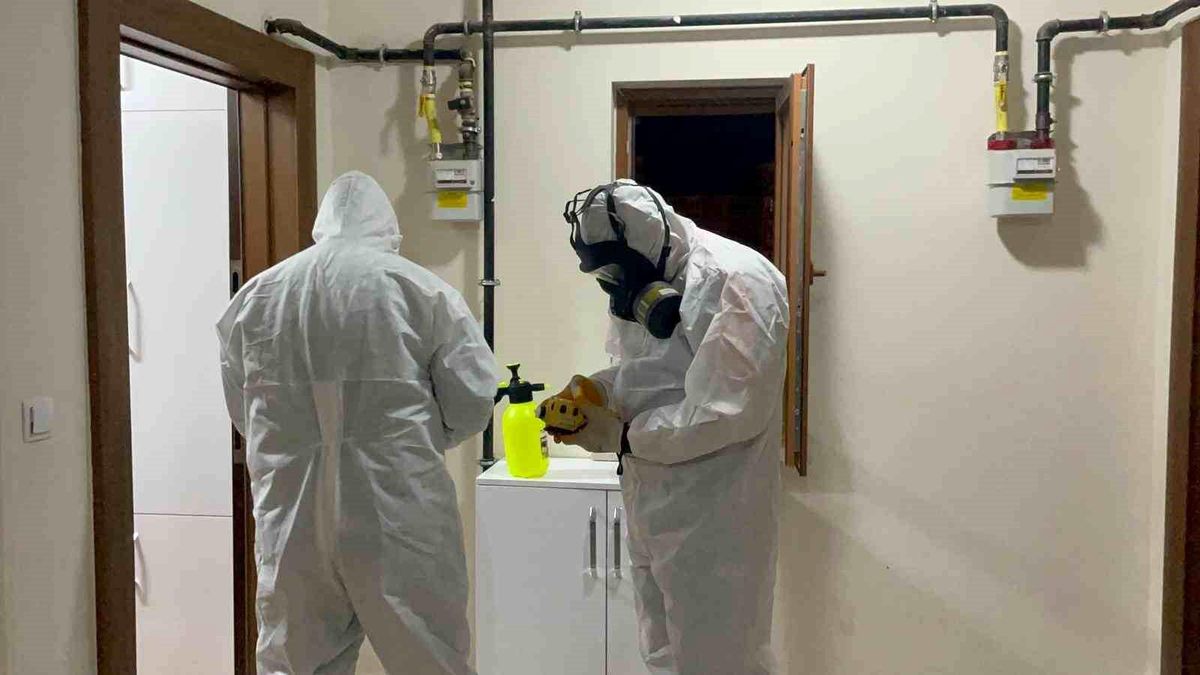 Karaman'da 6 katlı apartmanda böcek ilacı alarmı: Bina sakinleri tahliye edildi