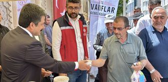 Kırşehir'de vatandaşlara aşure ikram edildi