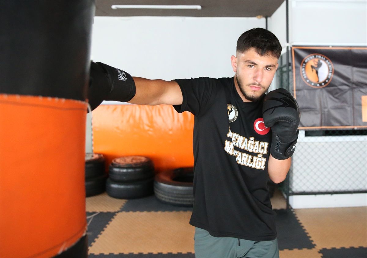 Milli sporcu Hüseyin Dolu'nun rotası dünya şampiyonluğu ve One Championship'te zirve Açıklaması