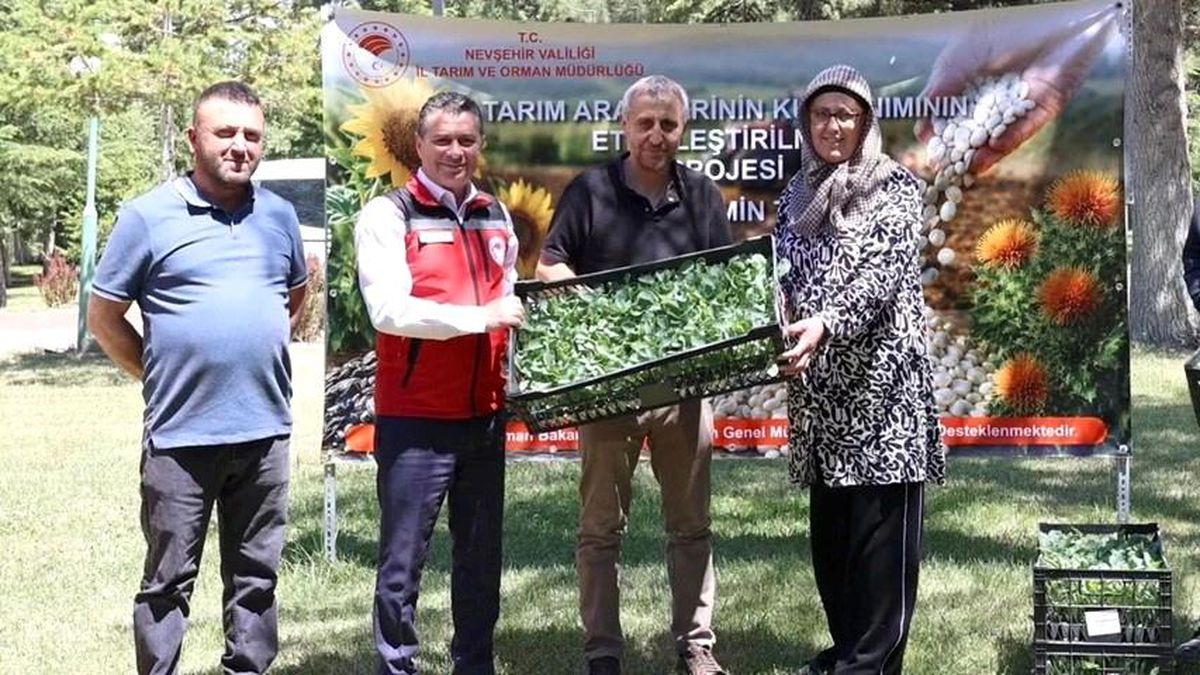 Nevşehir'de üreticilere fide dağıtımı yapıldı