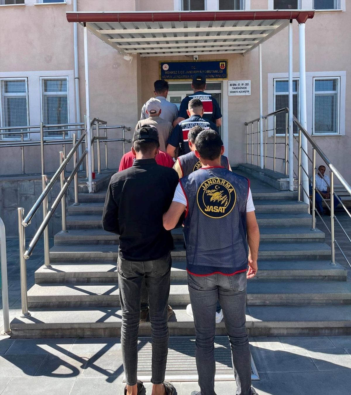 Niğde'de gübre hırsızlığı yapan 4 şüpheli yakalandı