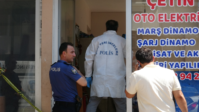 oto elektrik ustasi is yerinde 19991885 4685 1 m