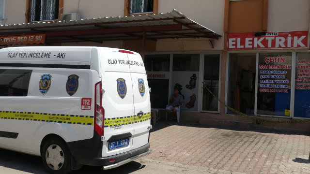 oto elektrik ustasi is yerinde 19991885 5404 1 m