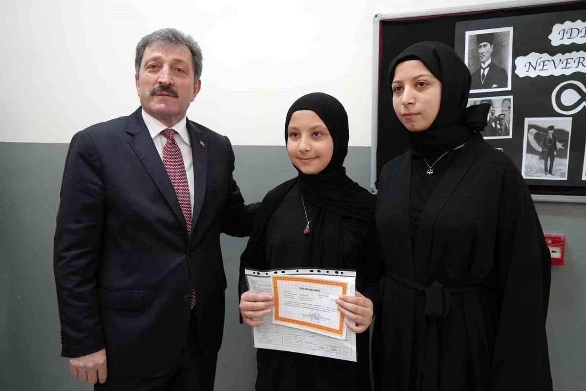 Samsun'da 253 bin öğrenci karne aldı