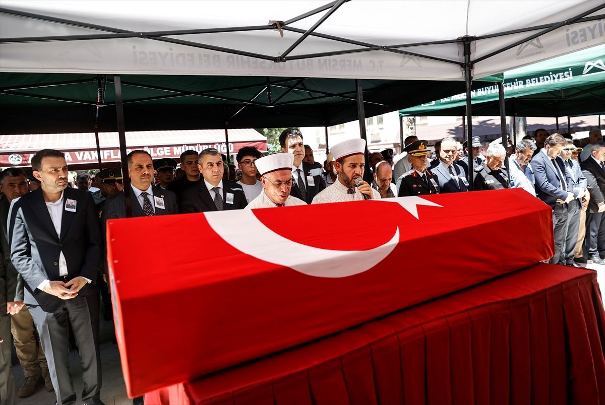 Şehit Astsubay Kenan Şahin Mersin'de Son Yolculuğuna Uğurlandı