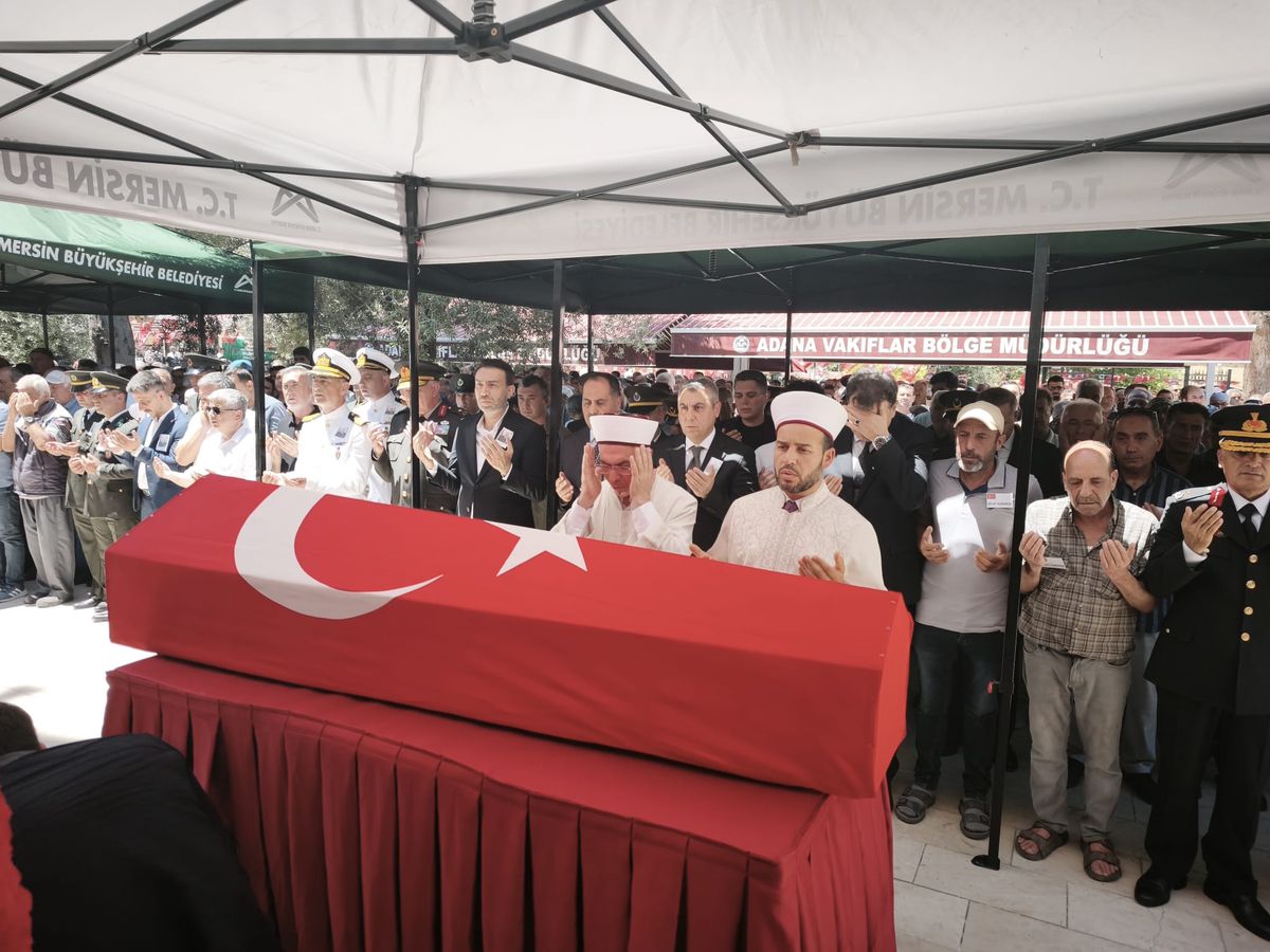 Fırat Kalkanı Bölgesi'nde rahatsızlanan Astsubay Kıdemli Başçavuş Kenan Şahin şehit oldu