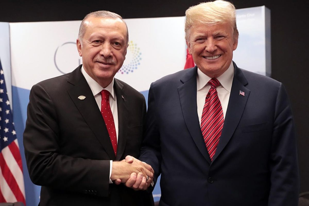 ABD Kongresi'ne Türkiye'ye jet motoru satışı bildirimi yapan Donald Trump.