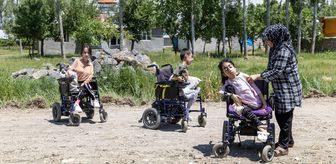 Van'da özel gereksinimli üç kardeşe asfalt yol ve akülü sandalye karne hediyesi