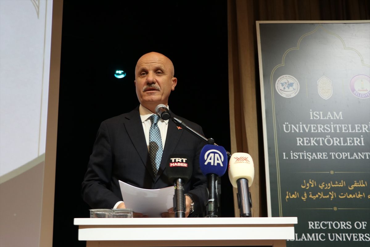 YÖK Başkanı: Filistinli öğrencilere ortak burs programı
