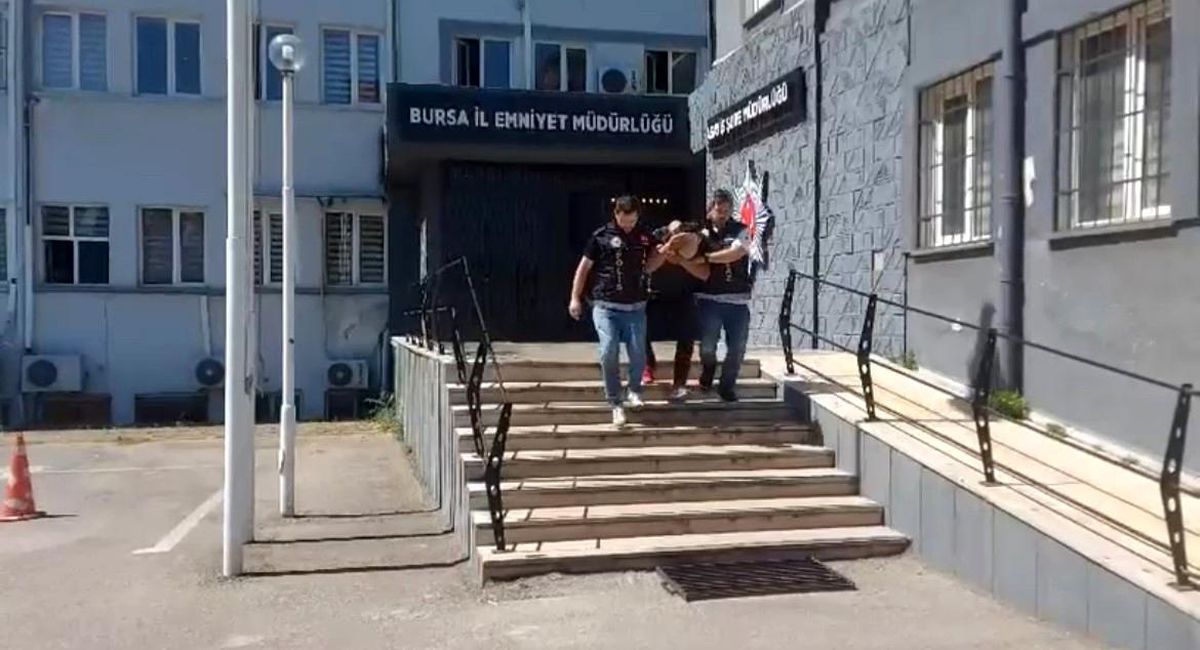 Bursa emniyet güçleri tarafından yakalanan firari şahıs