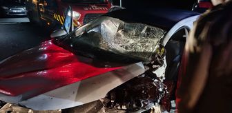 Ağrı'da 2 otomobilin çarpışması sonucu 6 kişi yaralandı