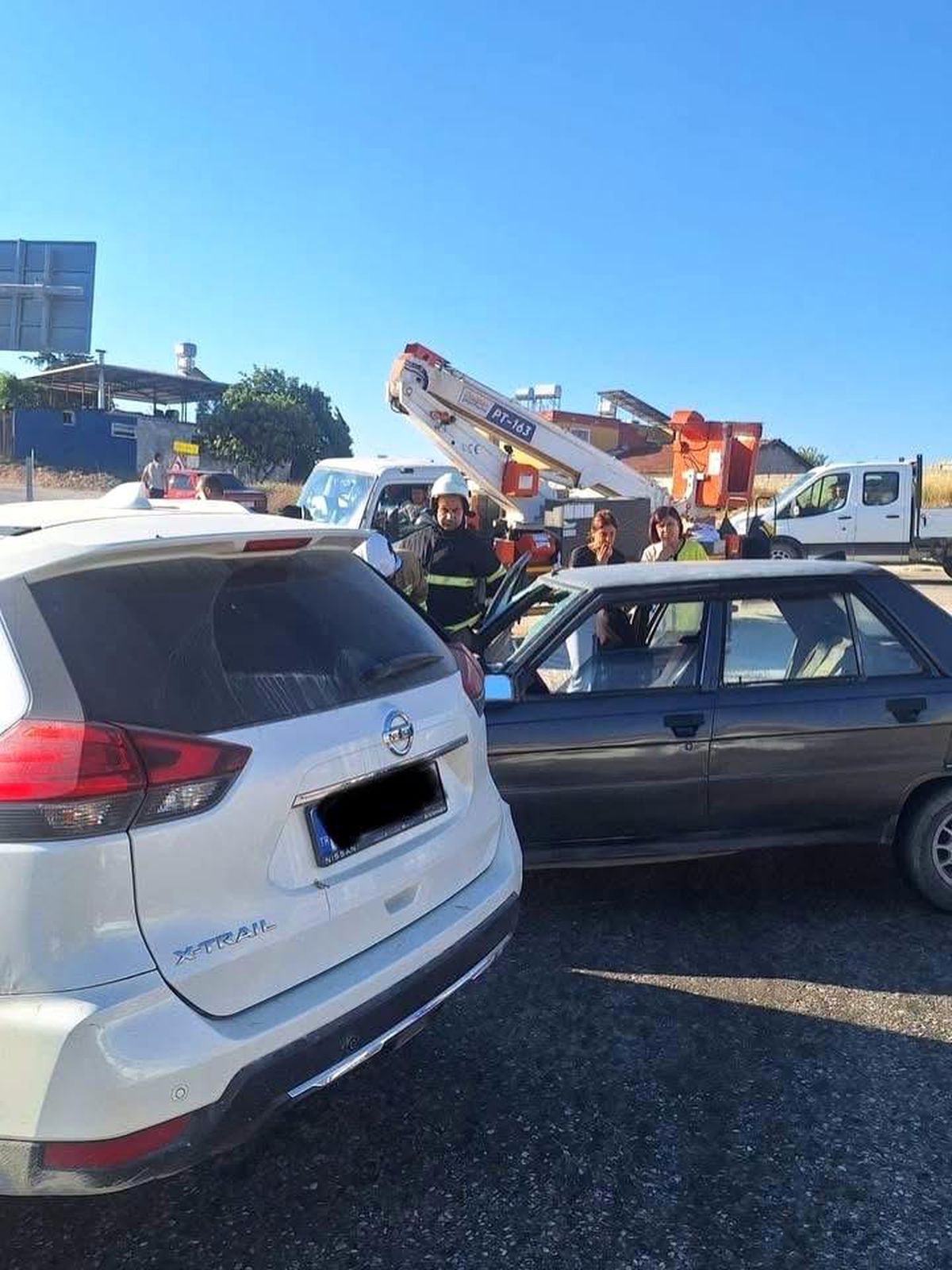 Hatay'da meydana gelen trafik kazası sonrası olay yerinden görünüm