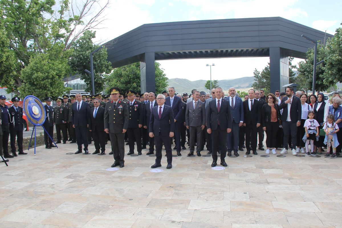 Atatürk'ün Sivas'a Gelişinin 107. Yıl Dönümü Törenle Kutlandı