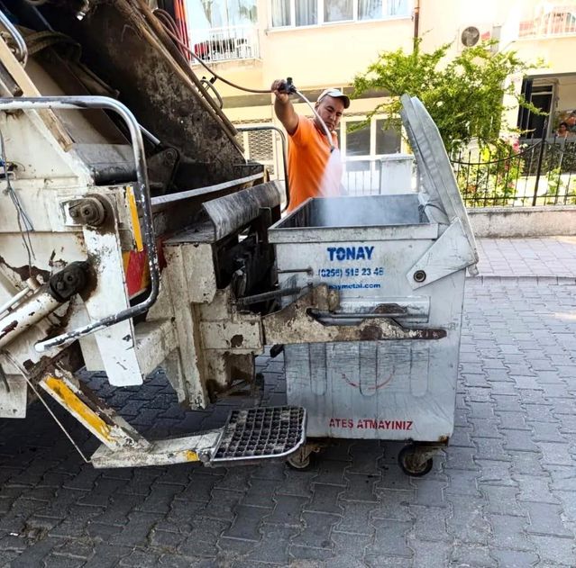 Başkan Zencirci: “Daha temiz, daha sağlıklı bir Germencik için sahadayız”