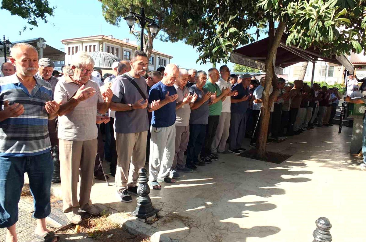 Burhaniye'de Gazeteci Şenol Torlak hayatını kaybetti