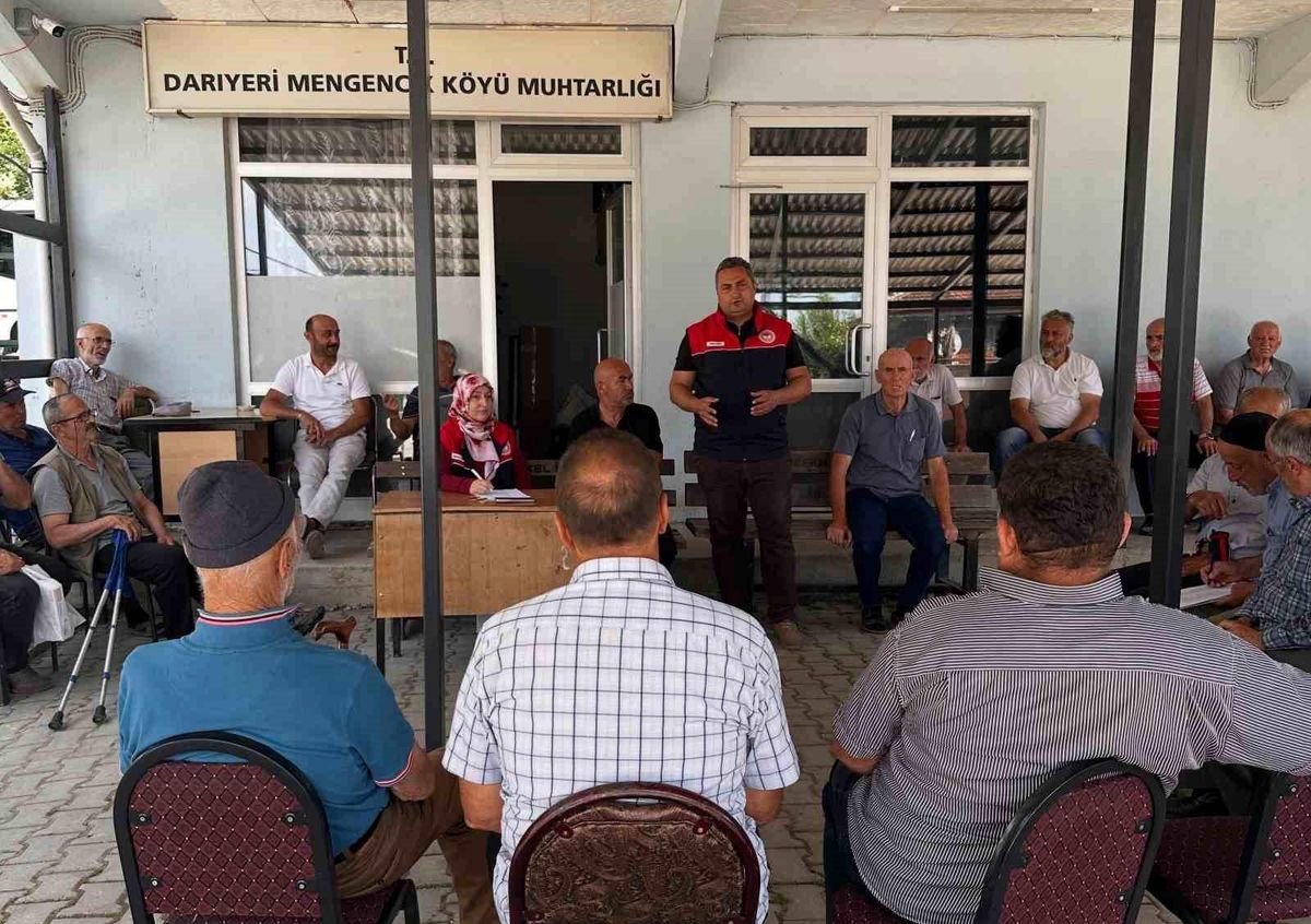 Düzce Kaynaşlı'da düzenlenen çiftçi bilgilendirme toplantısı
