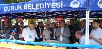 Çubuk'ta muharrem ayı dolayısıyla vatandaşlara aşure ikram edildi