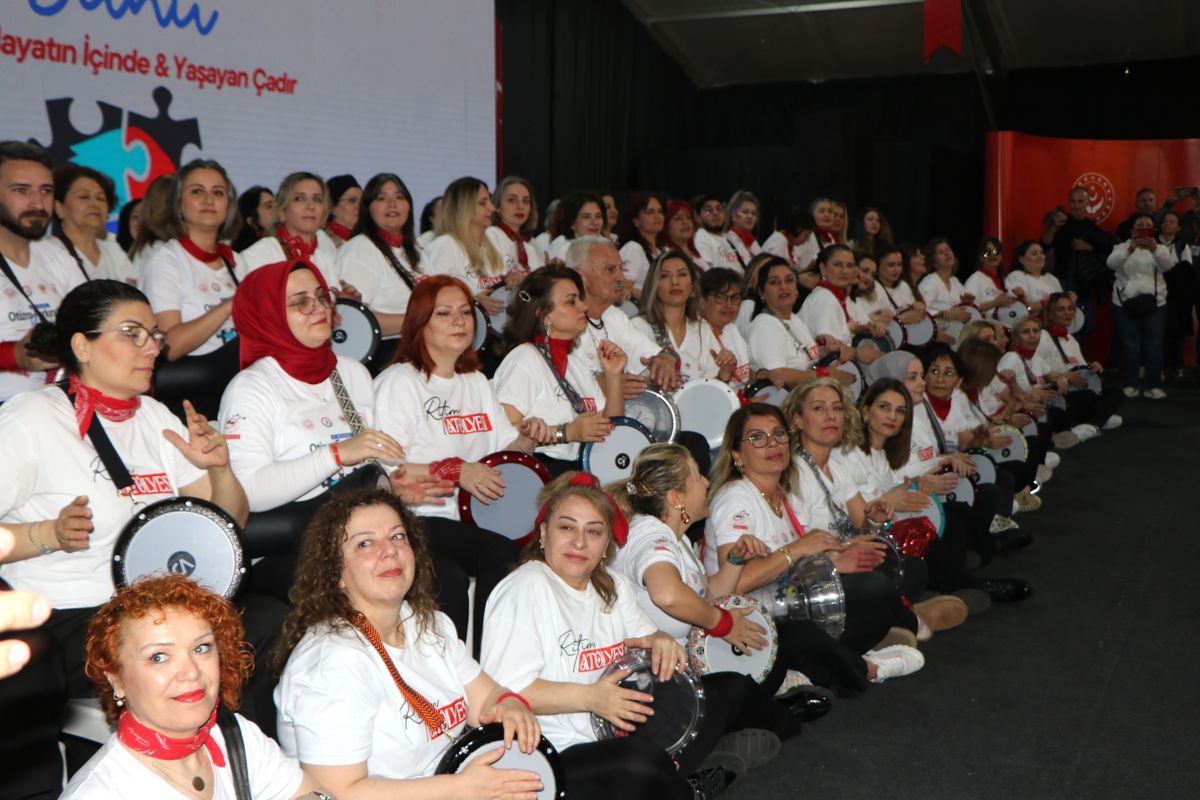 Samsun'da Kadınlar Darbuka İle Sosyal Sorumluluk ve Terapi Buluşması