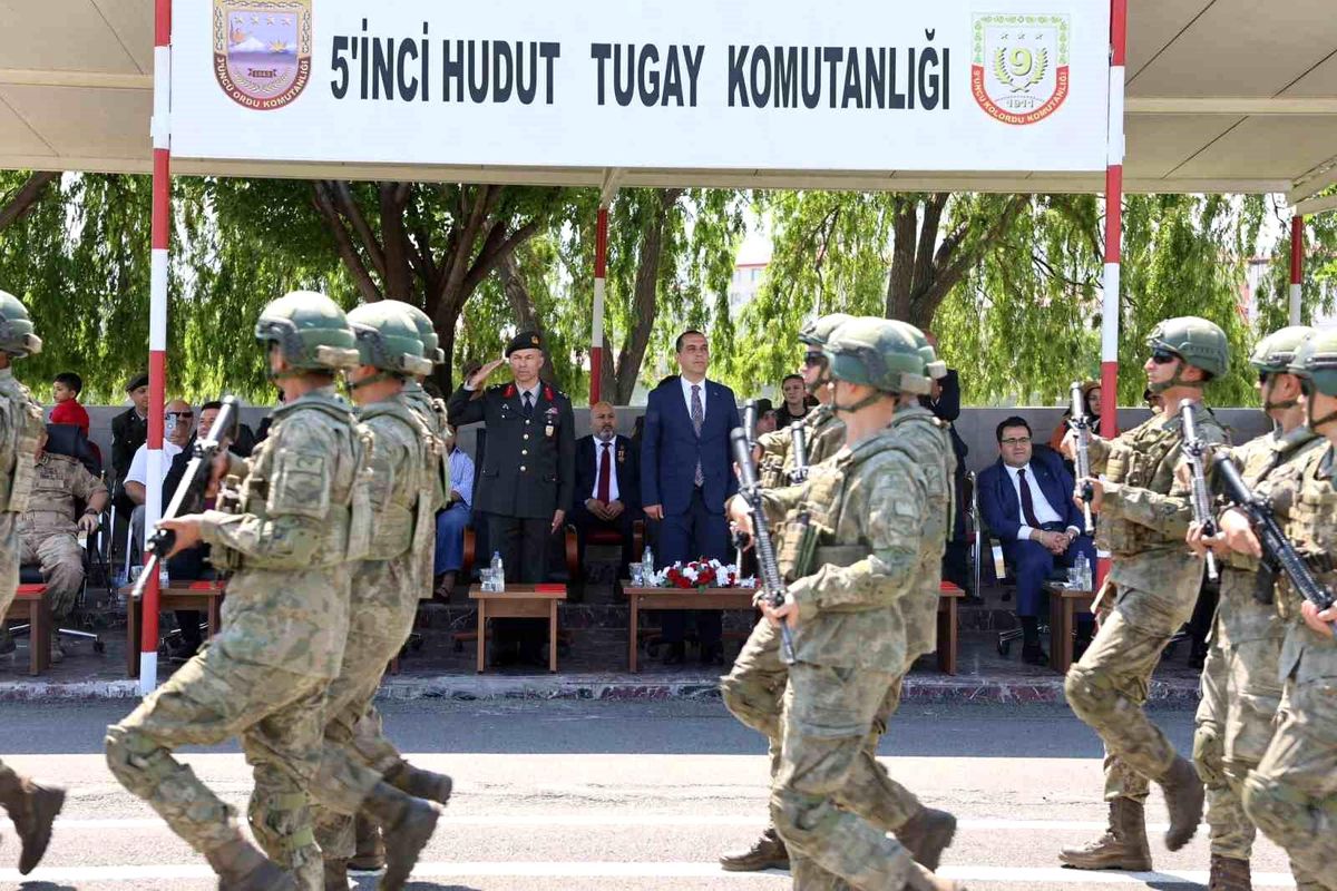 Iğdır'da Türk Kara Kuvvetleri'nin 2235. kuruluş yıl dönümü töreninden bir görüntü.
