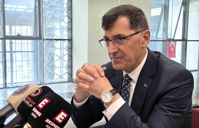 Kütahya Belediye Başkanı Kahveci’den Meydan Kavşağı’ndaki ağaçların kaldırılmasına ilişkin açıklama