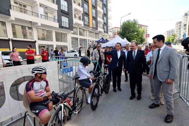 Siirt’te Türkiye Yol Bisikleti Şampiyonası heyecanı başladı