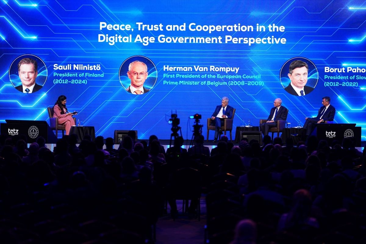 TETZ 2026'da Dünya Liderleri Yapay Zeka ve Eğitimi Tartıştı