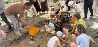 Zonguldak'ta çocuklar festivalde arkeolojik kazı deneyimi yaşadı