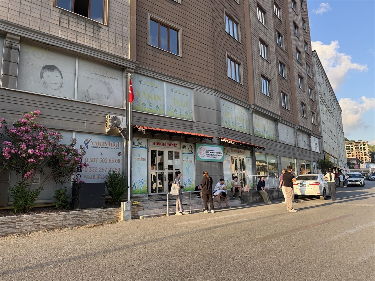 Zonguldak'ta üniversite öğrencisi özel yurttaki odasında ölü bulundu