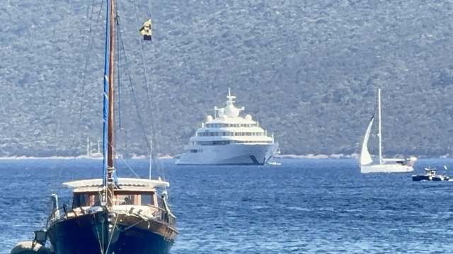 150 milyon dolarlik yuzen sara 19998998 5047 1 m